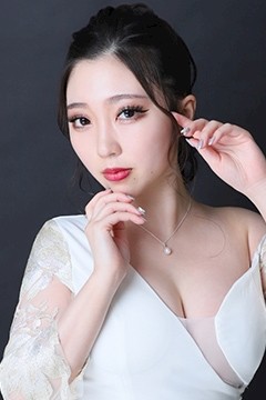 愛瀬 みやプロフィール写真5